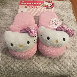 Sanrio Hello Kitty Plush Pink House Slippers, Size 7-8, (NWT)